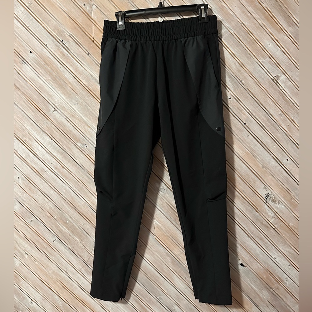 adidas Black Women's Trouser Jogger Pants Runner Pockets Athletic Gear Workout